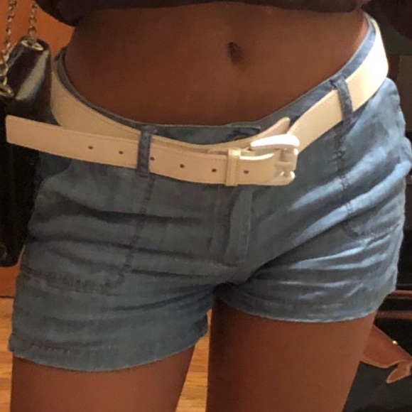 Burberry white belt - Picture 2 of 4